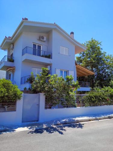 Nea Artaki Villa | Homey Family ArtAki