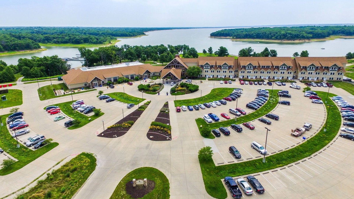 Moravia Hotel | Honey Creek Resort