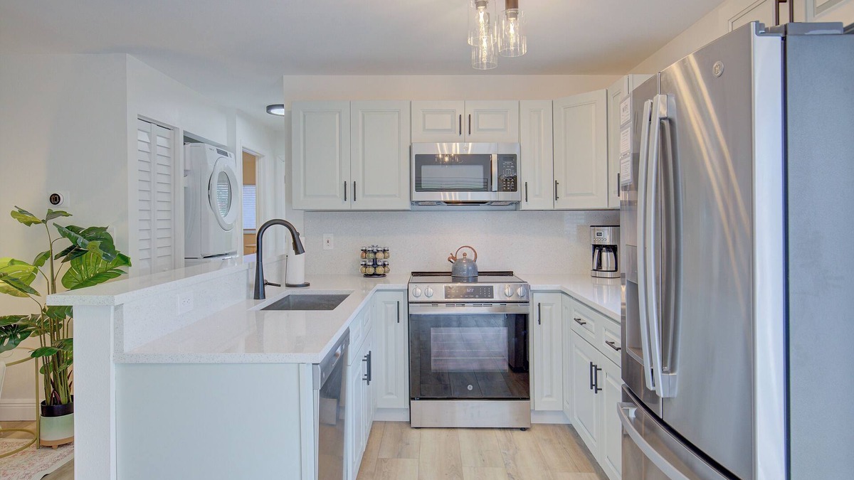 Dunedin Condo | Honeymoon Isl 1 Mi Exceptionally Clean Comfy King Beds Modern Freshly Remodeled