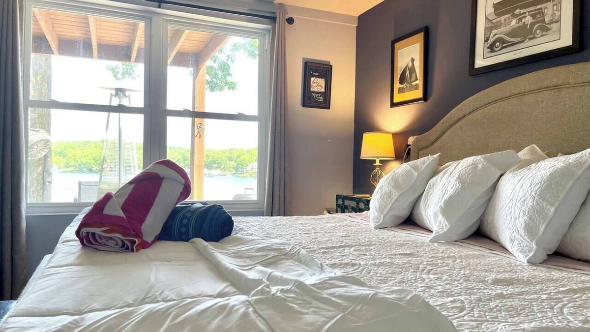 Sunrise Beach House | Honeymoon Retreat with Hot Tub & Great View