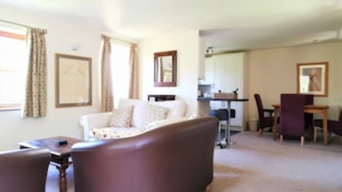 Llanfyrnach Cottage | Honeysuckle Cottage