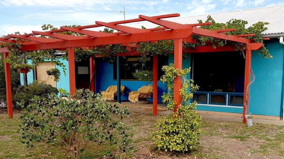 Lake Wangary House | Honeysuckle Cottage - Classic beach shack