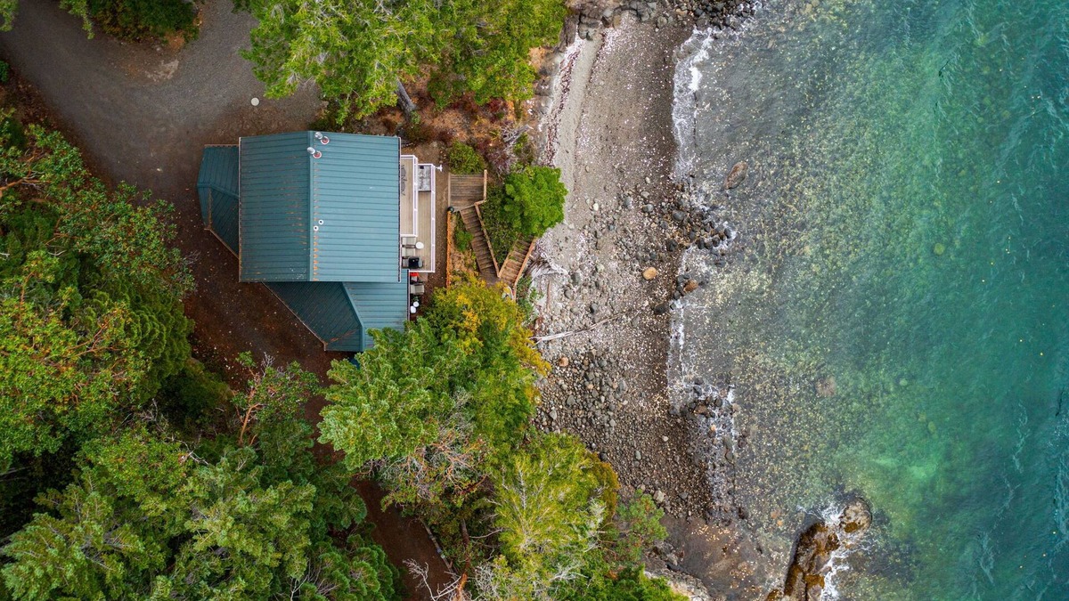 Brinnon House | Hood Canal Modern Waterfront Getaway