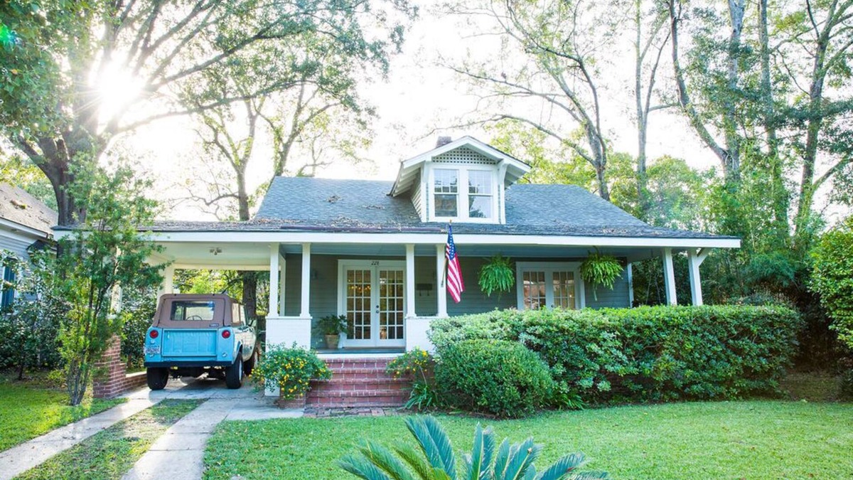 Thomasville Cottage | Hoodwood bed and breakfast