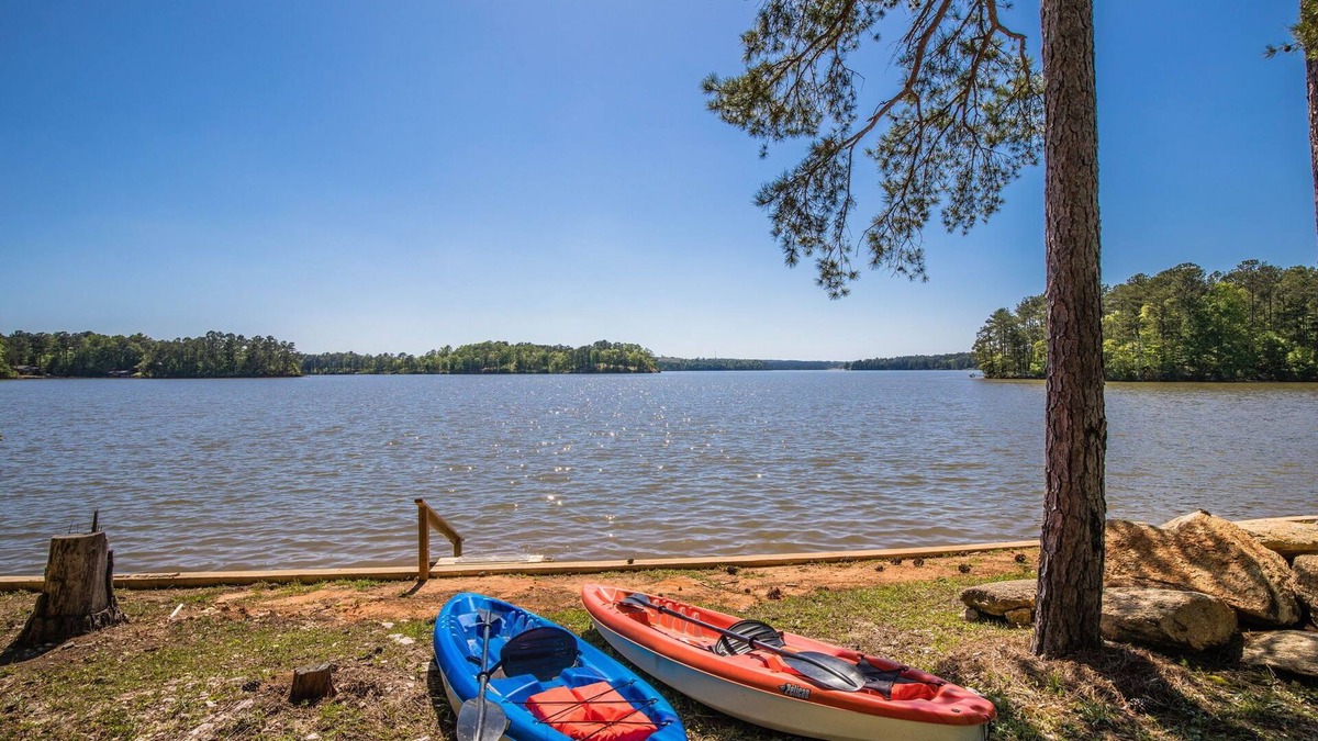 Pleasure Point House | Hooked on a Feeling- 2Br Lake Cabin, 2BR Lake Cabin