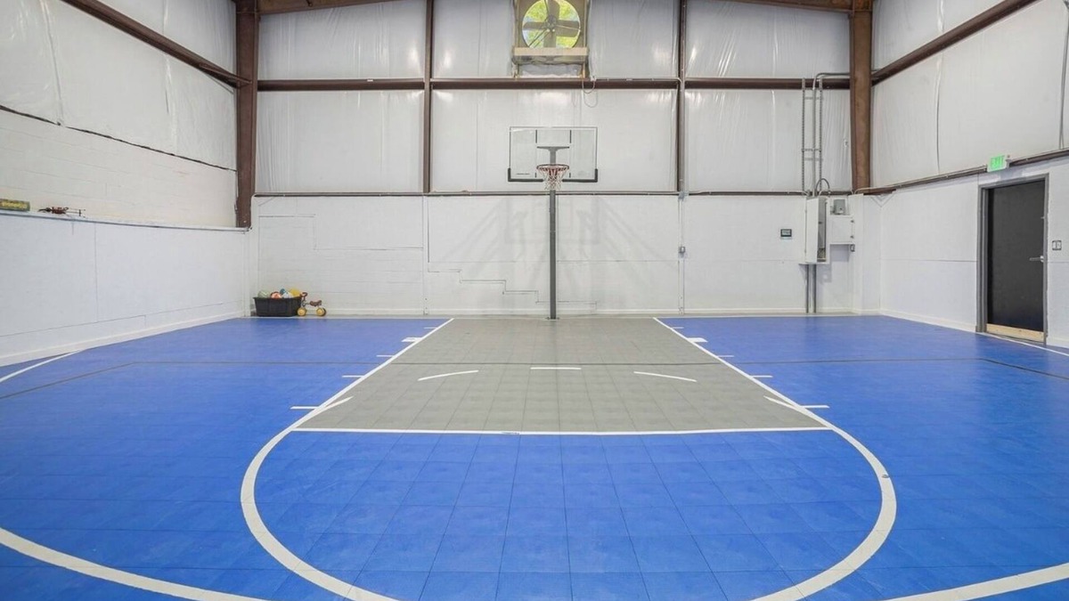 McCalla House | Hoops Haven 5-bedroom house in lovely McCalla