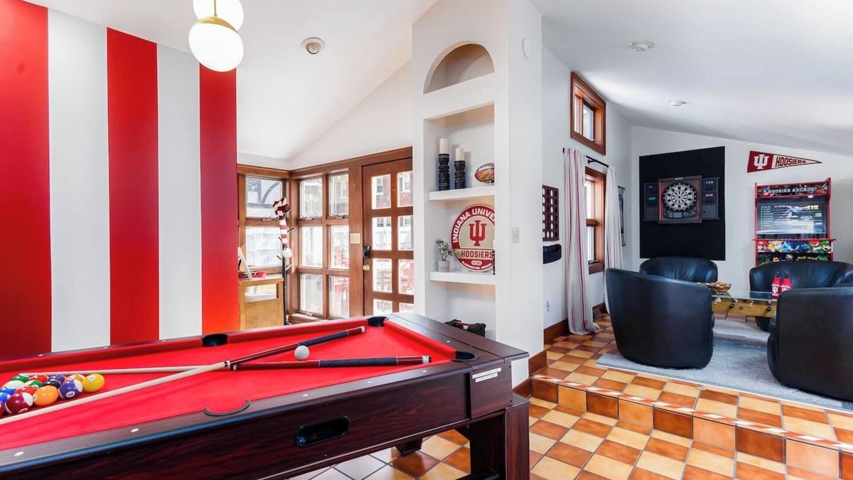 Bloomington House | Hoosier Memories! Luxury Stay, Steps from IU - Pool Table, Firepit & More