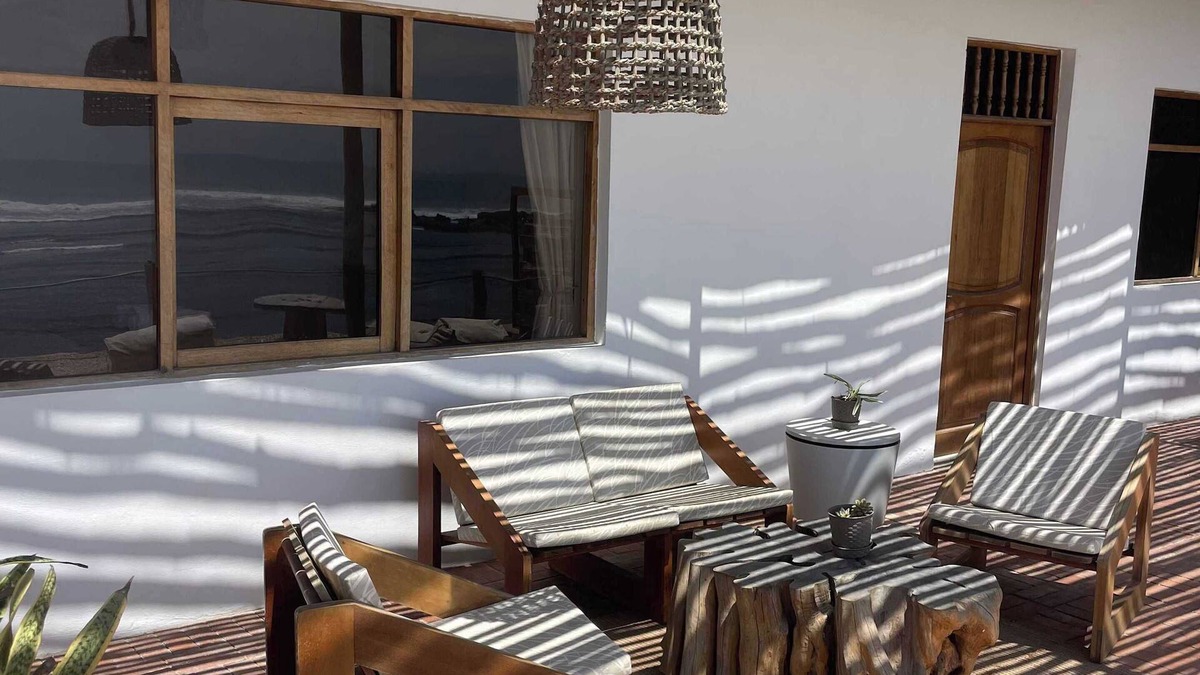 Coastal Region House | HOP MAR surfea las mejores olas de Puemape