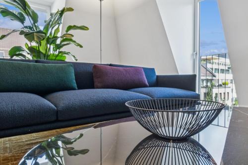 Old Town Apartment | Horizon Home Bahnhofstrasse, Löwenstrasse Penthouse