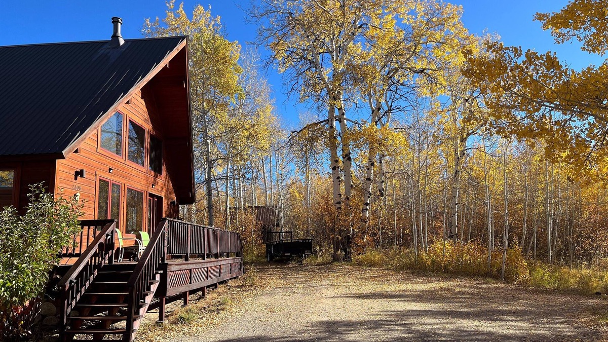Clawson Cabin | Horseshoe Cabin: Spacious & Quiet, Mountain Views