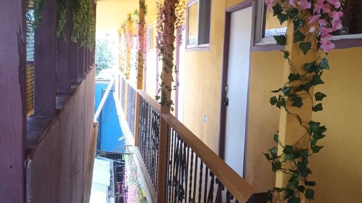 Buenos Aires Norte Hotel | HOSPEDAJE BARATO MI CASITA DE COLORES