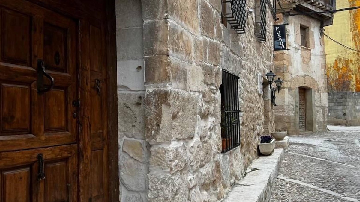Penaranda de Duero House | Hospederia Jaramillo