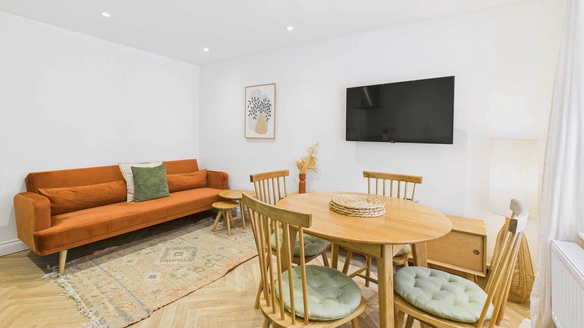 Stokesley House | Host & Stay | Bracken Cottage