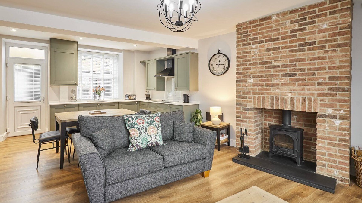 Belford House | Host & Stay | Cedar Cottage