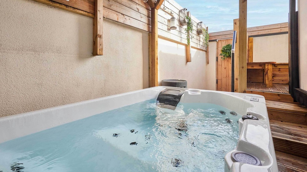Skelton-in-Cleveland House | Host & Stay | Salt Rock Retreat