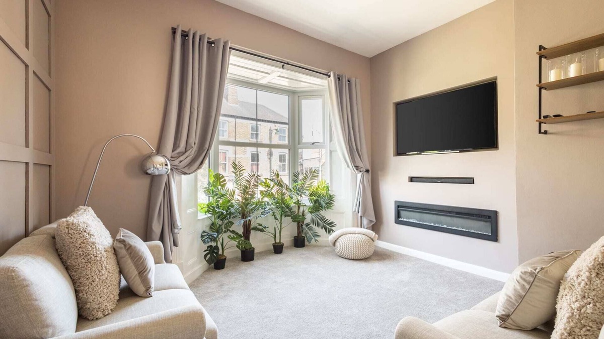Loftus Apartment | Host & Stay | High Street
