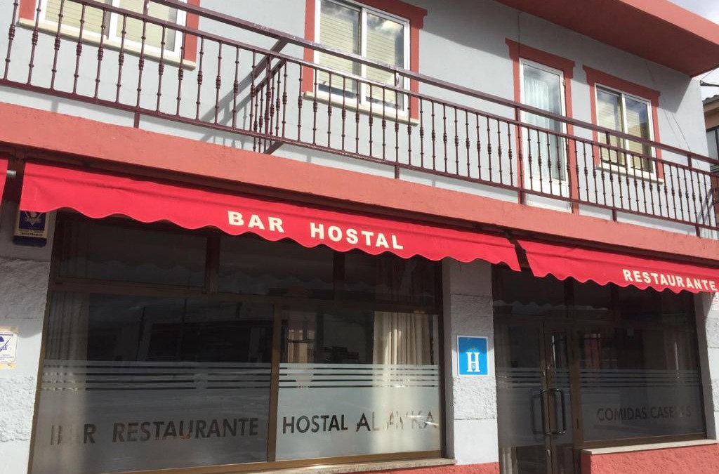 Calvarrasa de Abajo House | Hostal Alayka