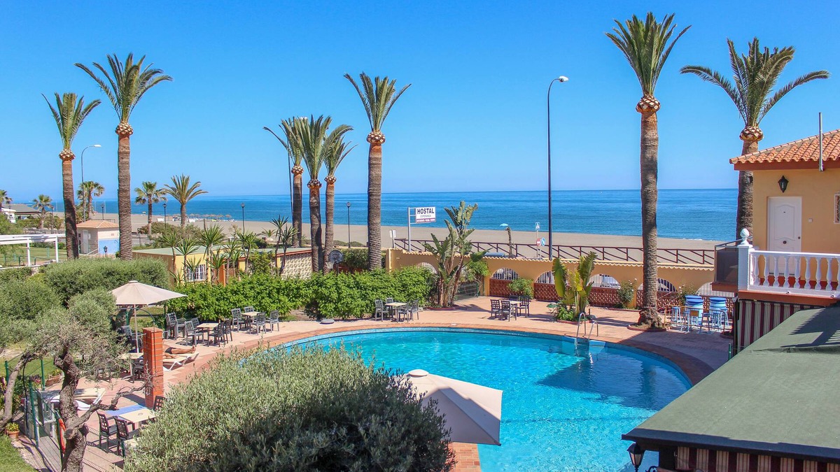 Benajarafe Hostel | Hostal Esperanza