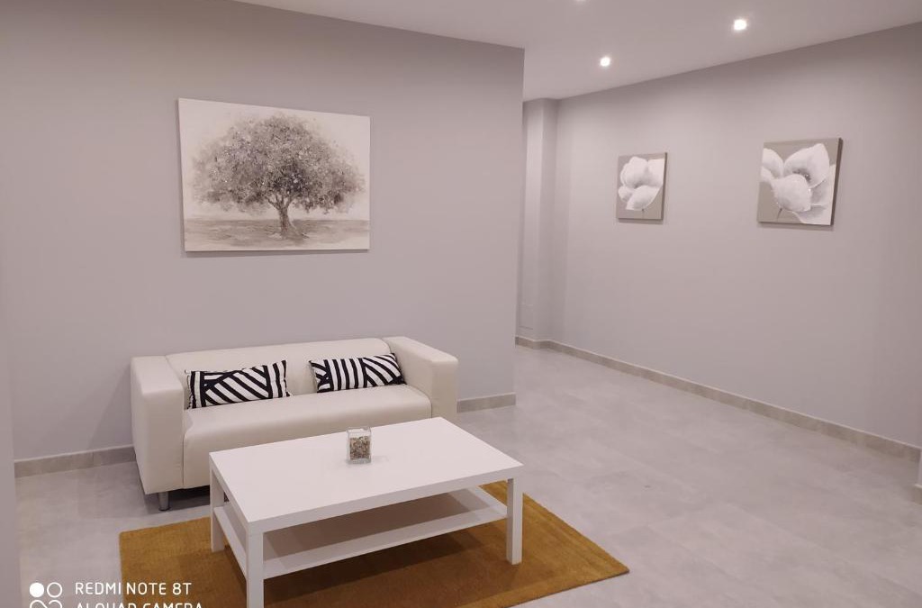 Santa Olalla House | hostal la taurina