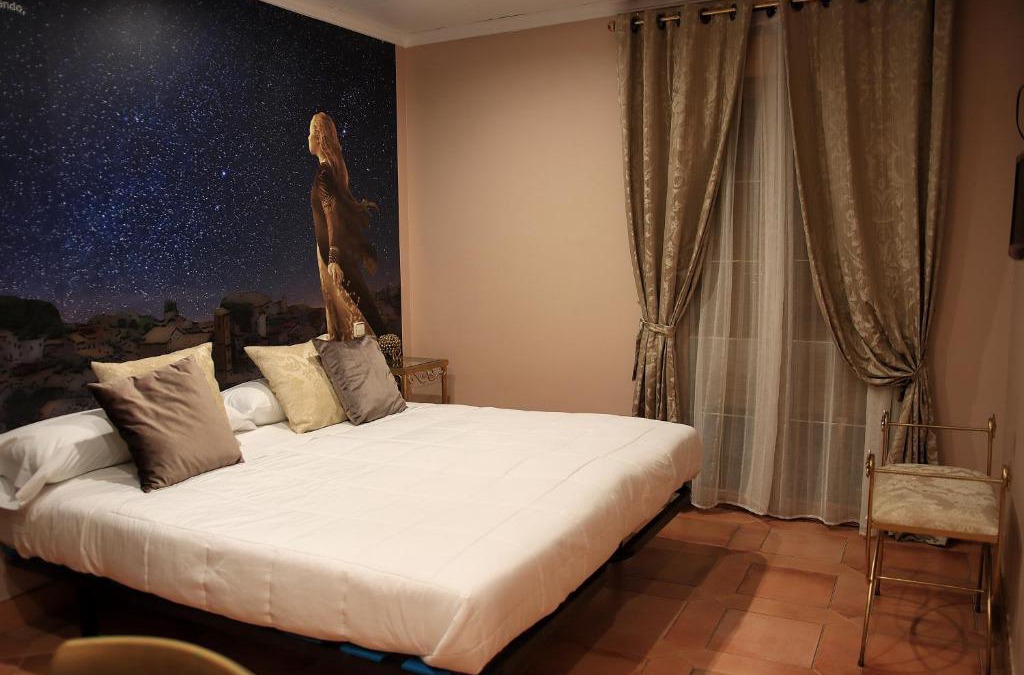 Illana House | Hostal/Restaurante Fuentevieja