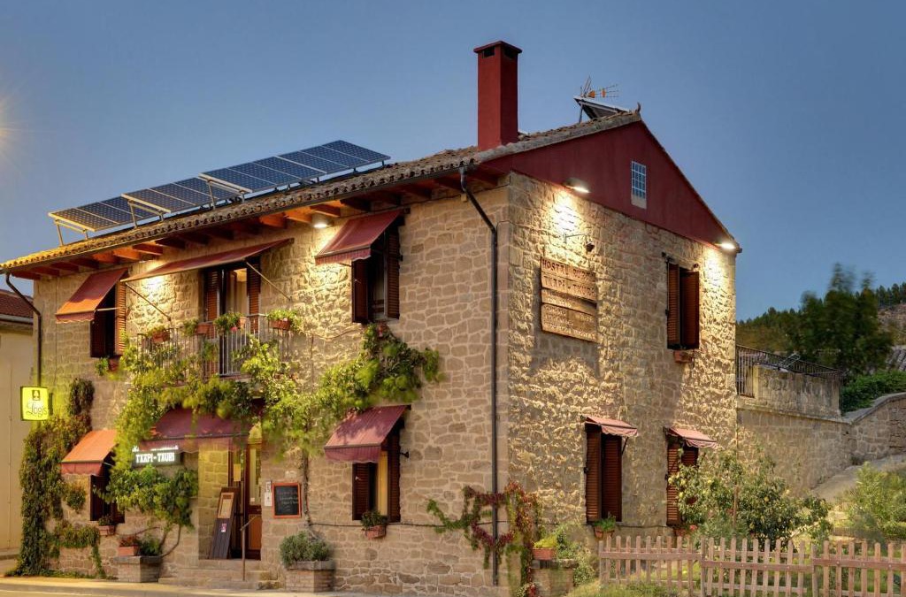 Murillo el Fruto House | Hostal Rural Txapi Txuri Logis Hotels