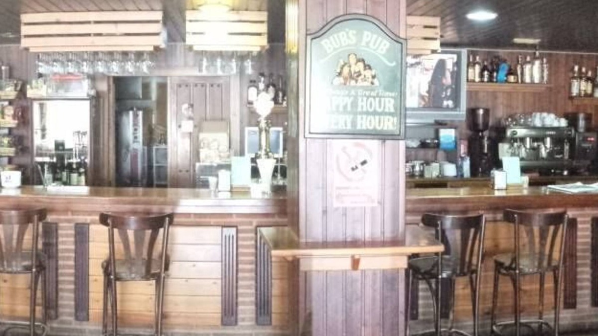 Guadahortuna House | Hostel Restaurant Leyvamar