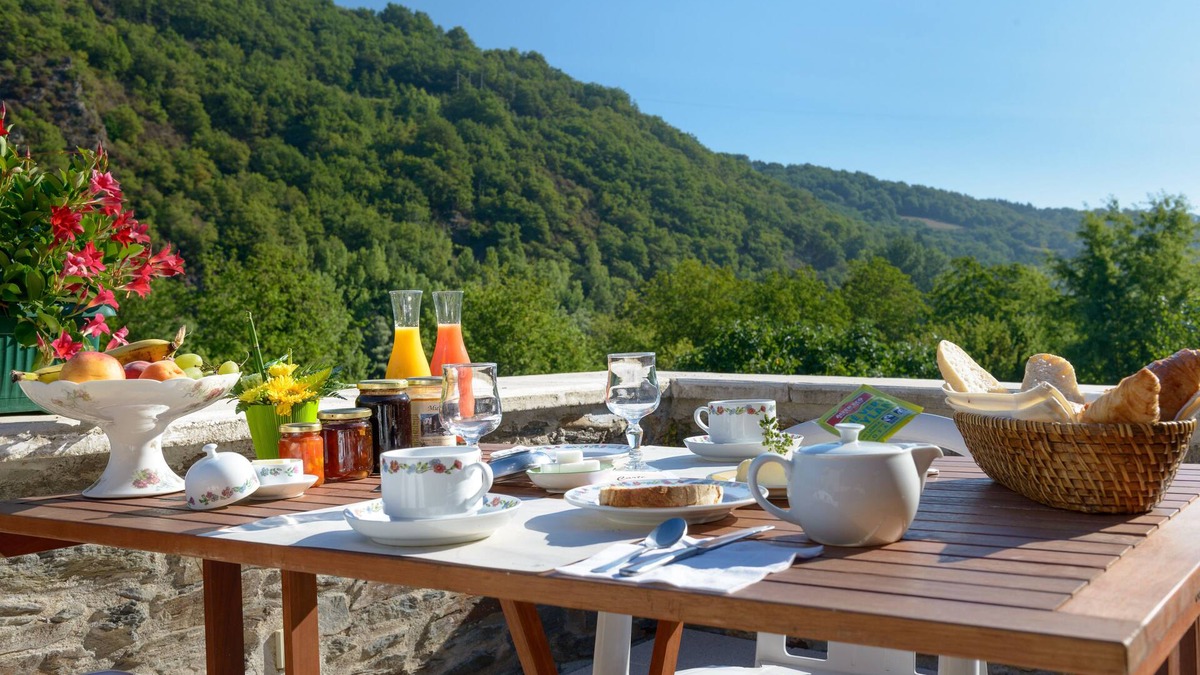 Curvalle Hotel | Hostellerie des Lauriers