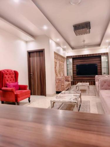 Nehru Place Apartment | HostMyStay-3BHk ! Gk1 - RBlck!