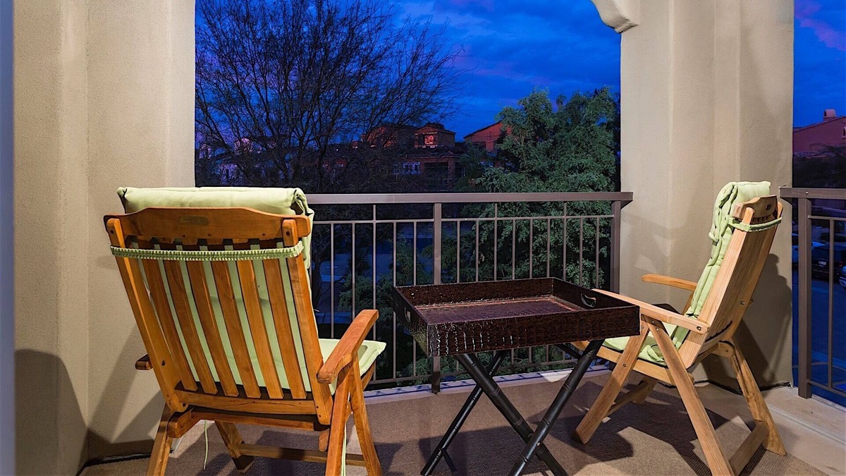 Village At Aviano House | Hot Spot @ Desert Ridge 2 Bedroom Townhome/ Community Pool/ Desert Ridge/ Phoenix