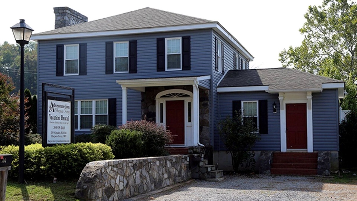 Halltown House | Hot Tub, Campfire Ring, Convenient Location, Large Groups!