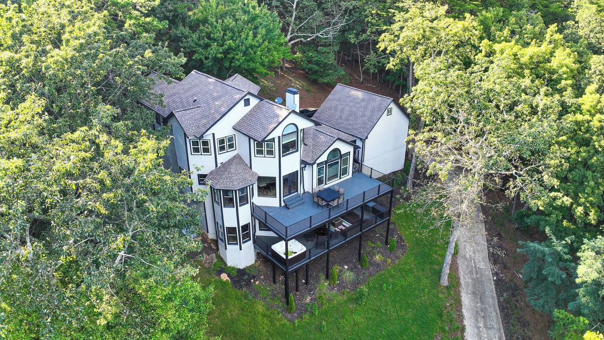 Jasper House | Hot Tub, Decks & 2 Kitchens: Mtn-View Jasper Gem!