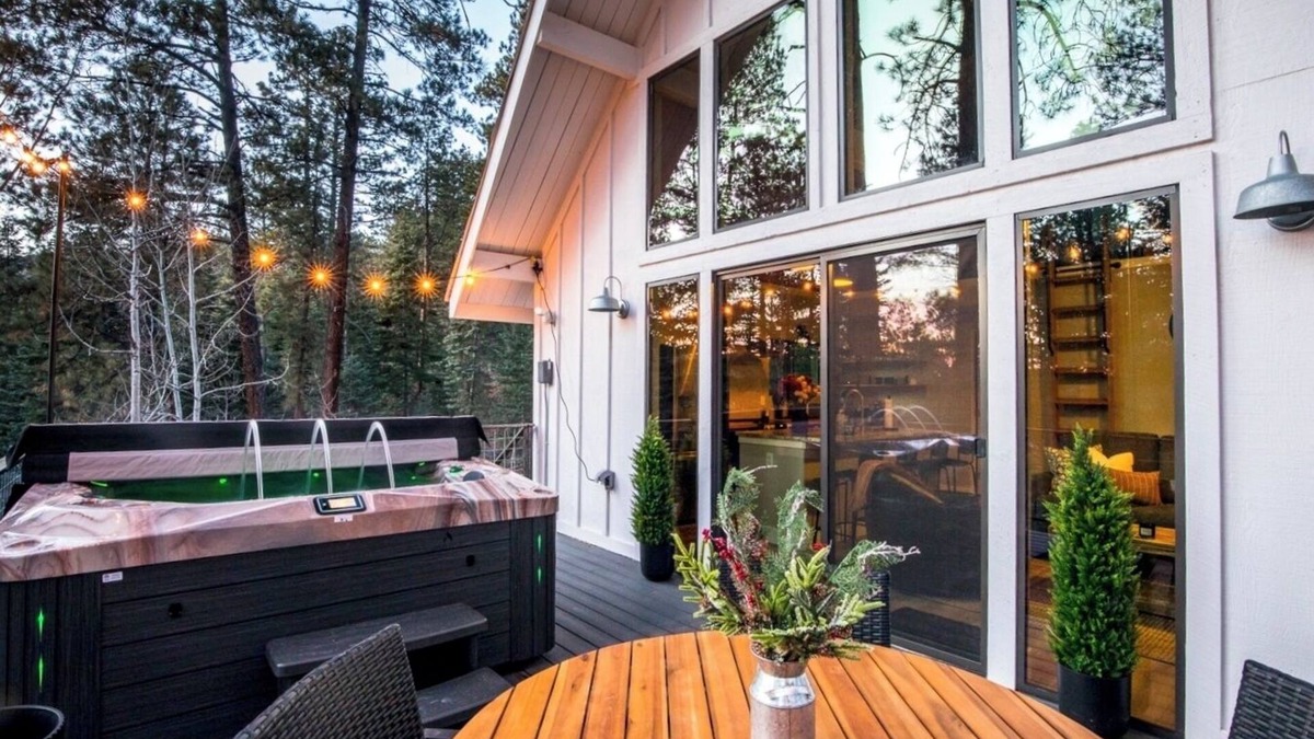 Los Ranchitos Estates Ski Chalet | Hot Tub + Fire Pit - Games + Loft - 20min to Durango-Silverton Train