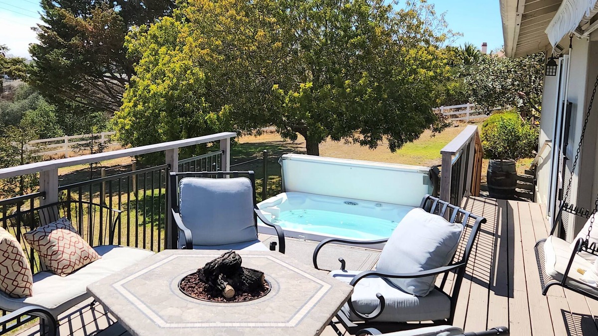 Arroyo Grande House | Hot tub, firepit & Gameroom. Near San luis Obispo, Pismo beach, Avila. Pets OK!