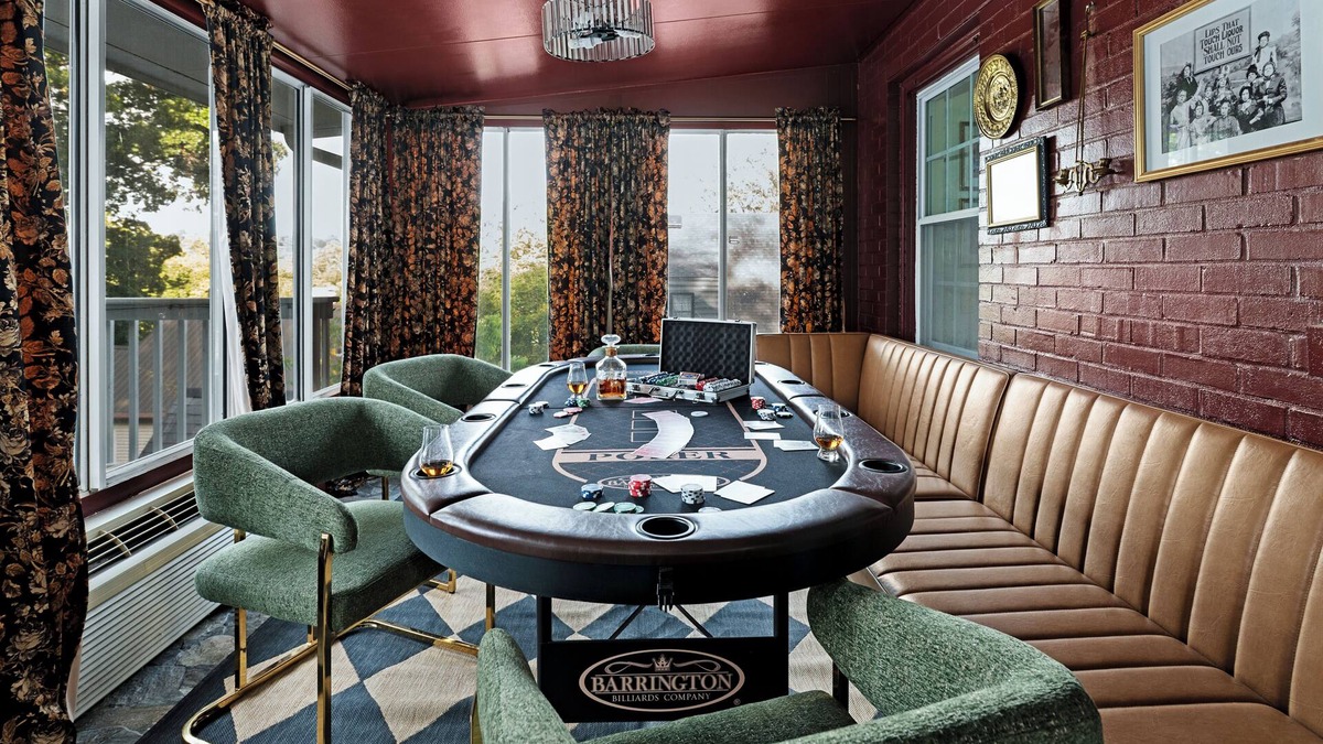 Frankfort House | Hot tub|Firepit|Poker|Espresso Machine|3 mi to Buffalo Trace