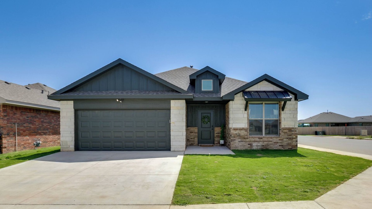 Lubbock Cottage | Hot Tub & Game Room: 'raider Resort' in Lubbock
