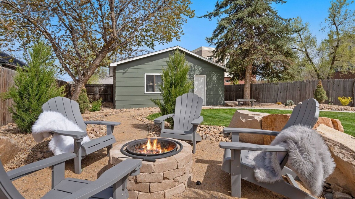 Old Town West House | Hot Tub Hideout | Old Town’s Best Group Stay