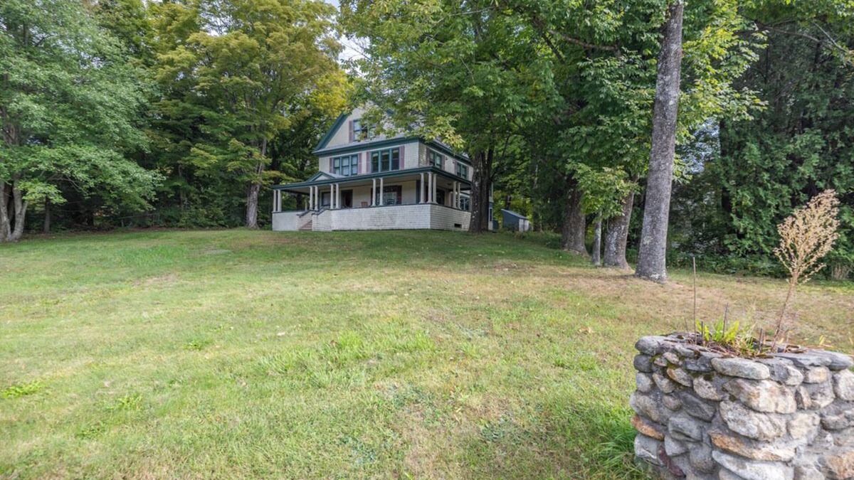 Bryant Pond House | Hot Tub, Huge Yard, Central, Large Groups Welcome!