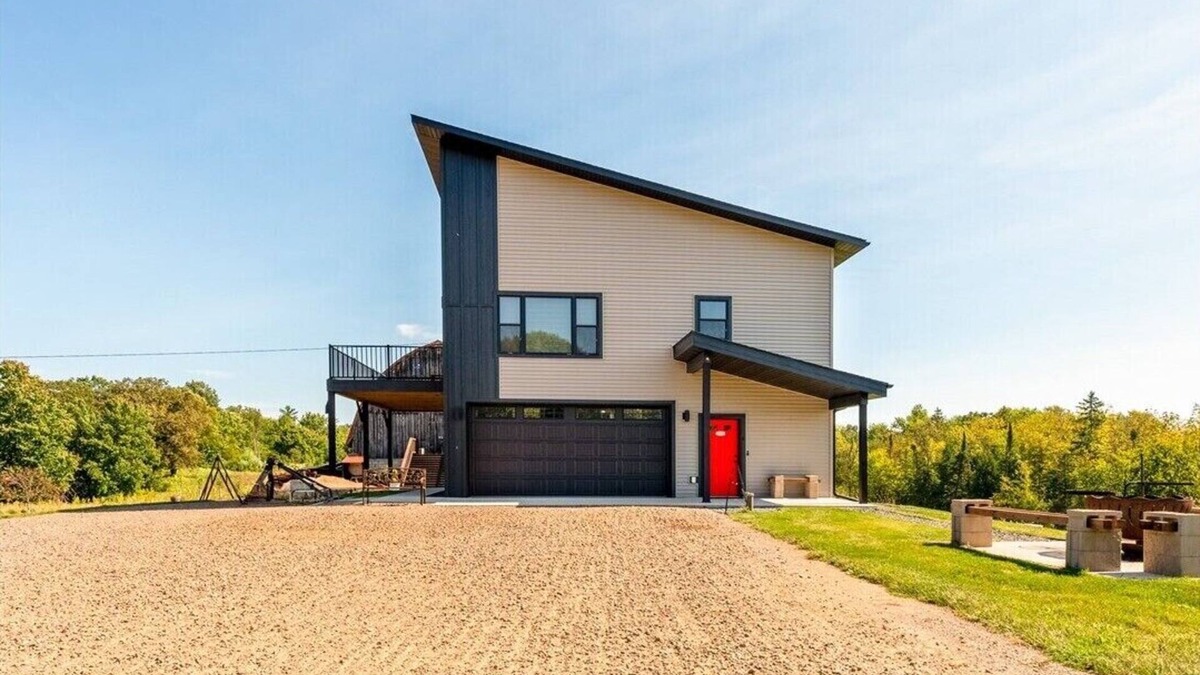 New Auburn House | Hot Tub Nights & Northwoods Adventures at Paraiso Acres!