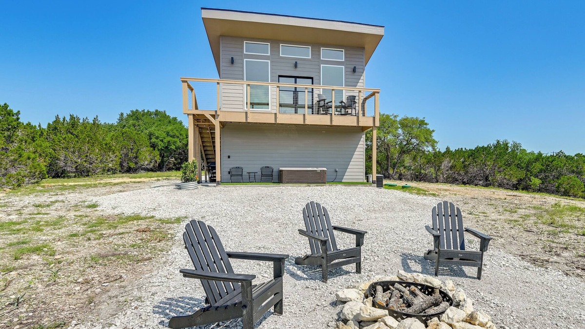 Valley Mills House | Hot Tub & Valley Views: Hidden Gem in Texas