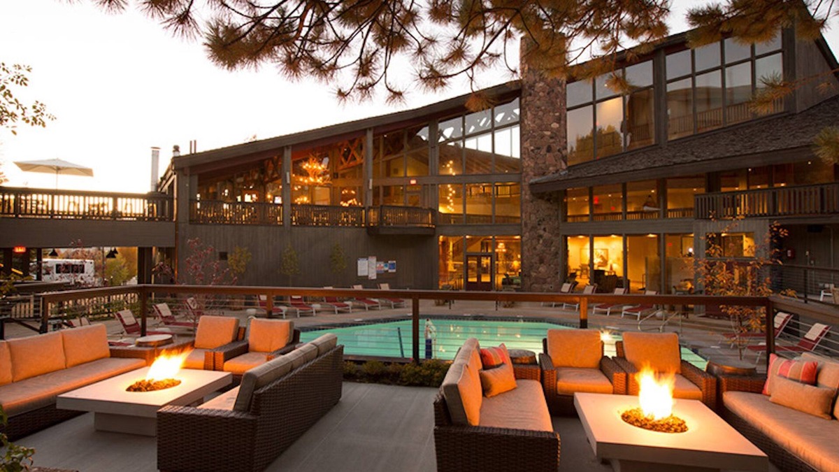 Jackson Apartment | Hot Tub. Western Suite with Balcony!