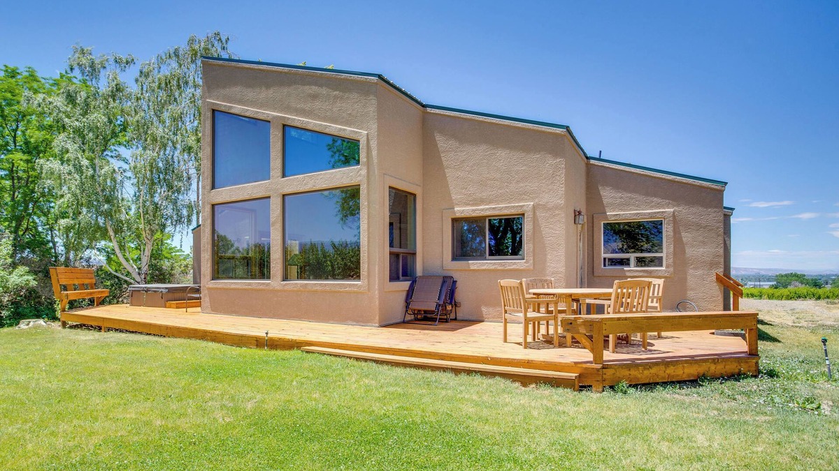 Palisade House | Hot Tub, Wineries, Mtn Views: Palisade Home!