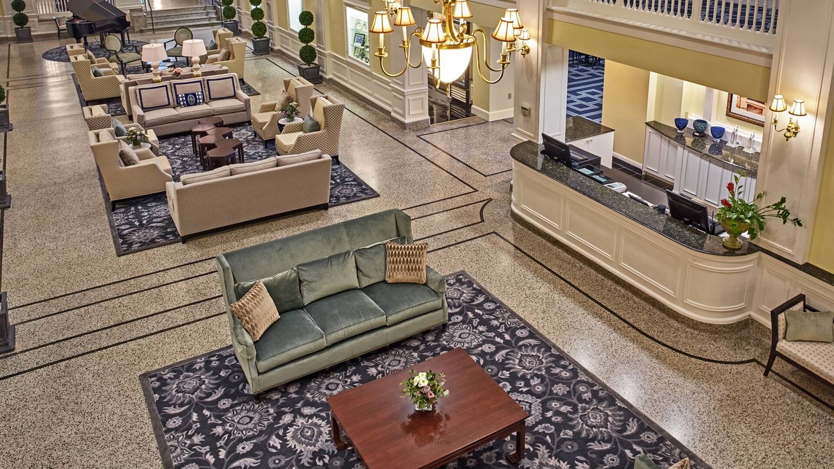 Staunton Hotel | Hotel 24 South
