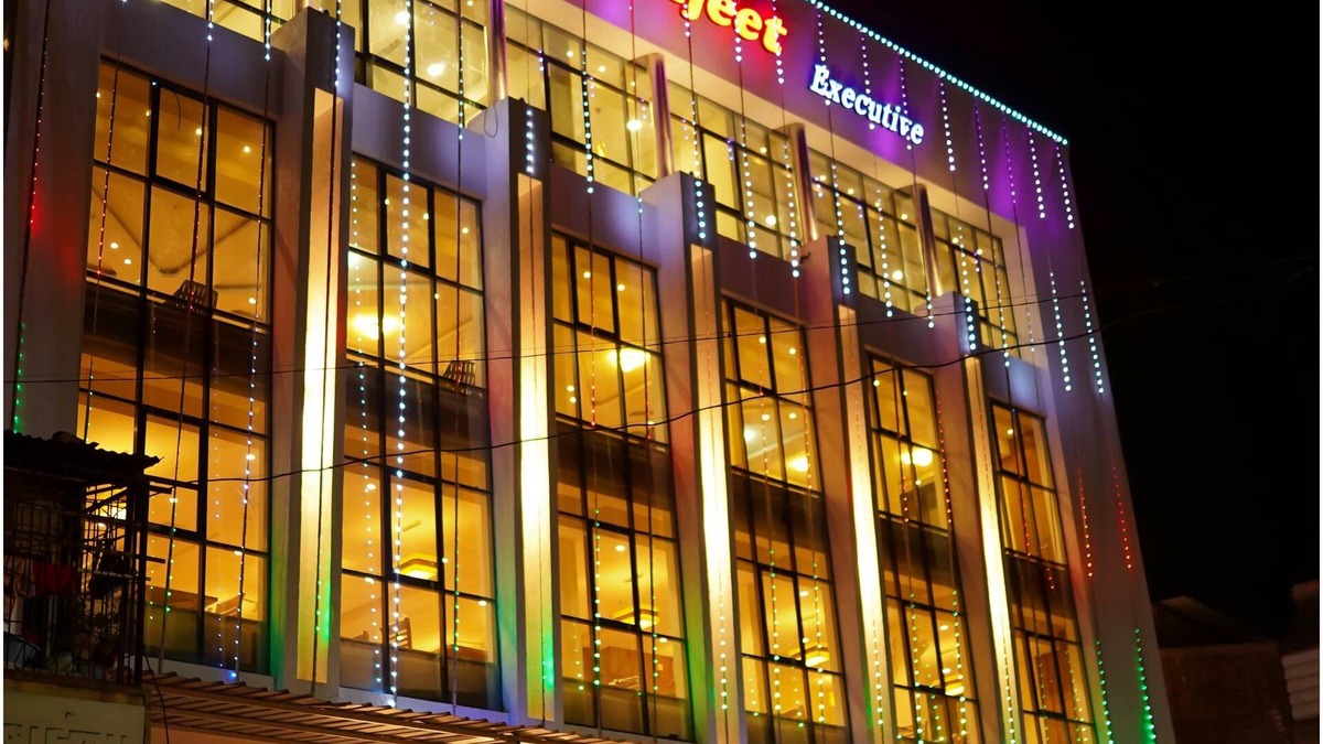 Barsi Hotel | HOTEL ABHIJEET EXECUTIVE