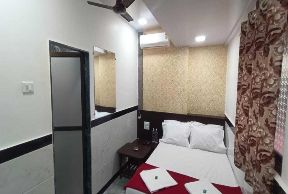 Taloja Hotel | Hotel Abode Inn