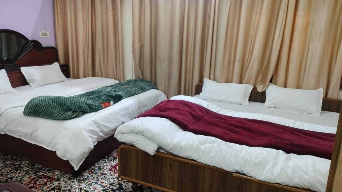 Badrinath Hotel | Hotel Acharya Sadan