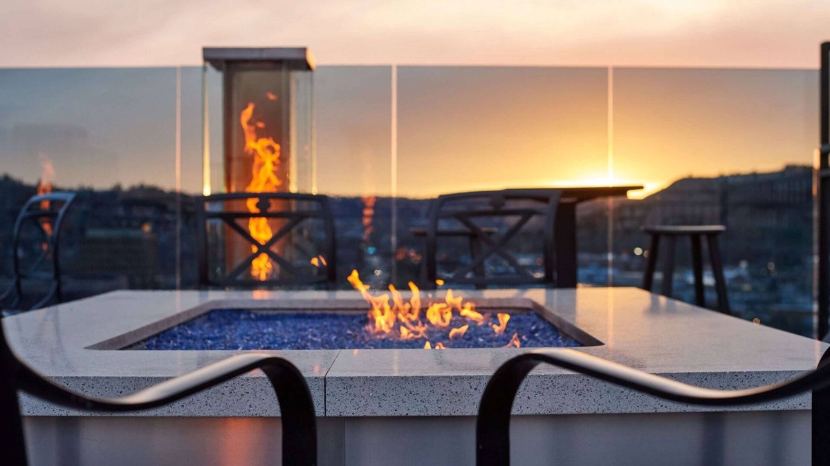 Historic Rapid City Hotel | Hotel Alex Johnson Rapid City, Curio Collection by Hilton