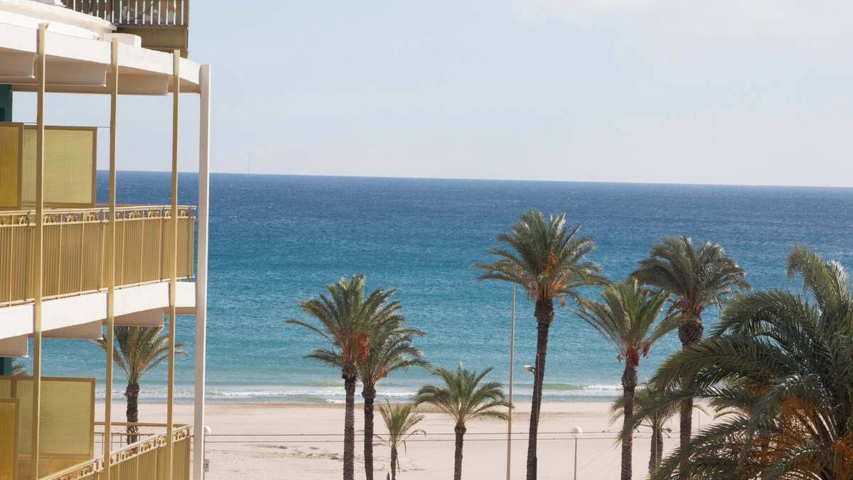 Playa de San Juan Hotel | Hotel Almirante