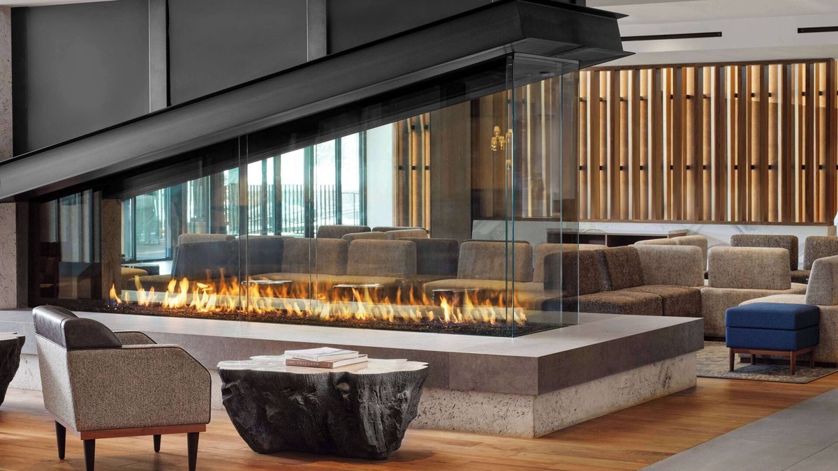Peak 9 Resort | Hotel Alpenrock Breckenridge, Curio Collection by Hilton