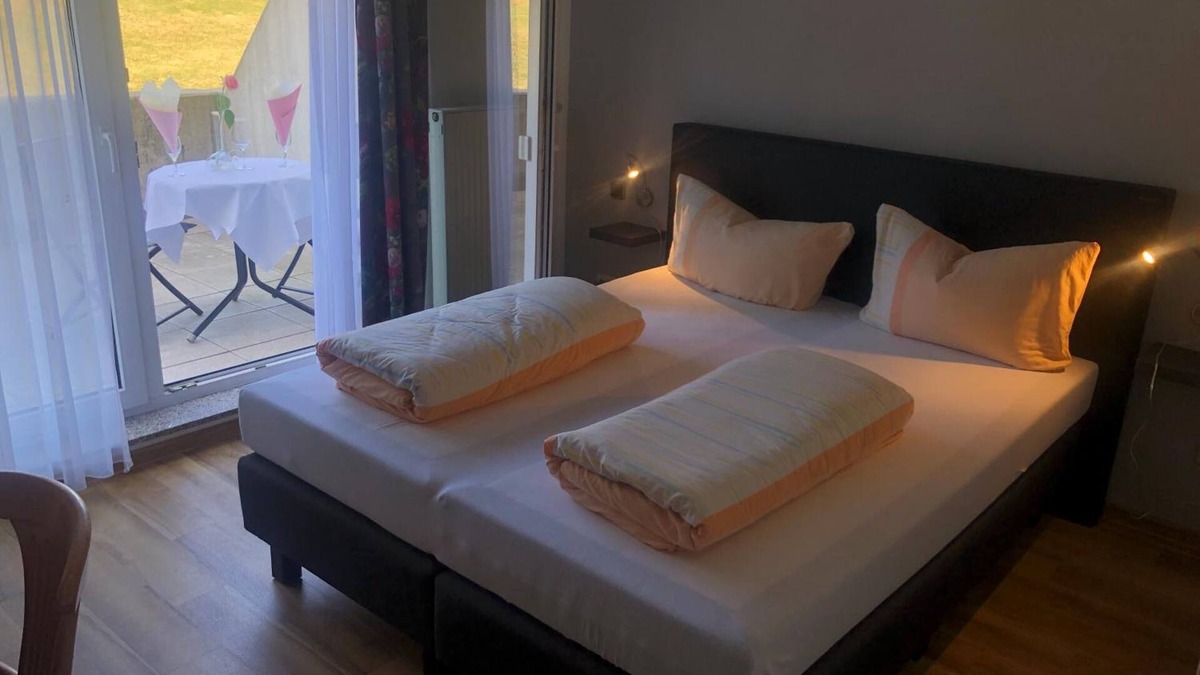 Buseck Hotel | Hotel am Kirschberg