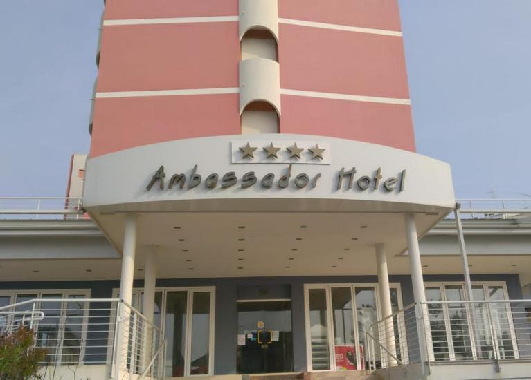 Porto Santa Margherita Hotel | Hotel Ambassador